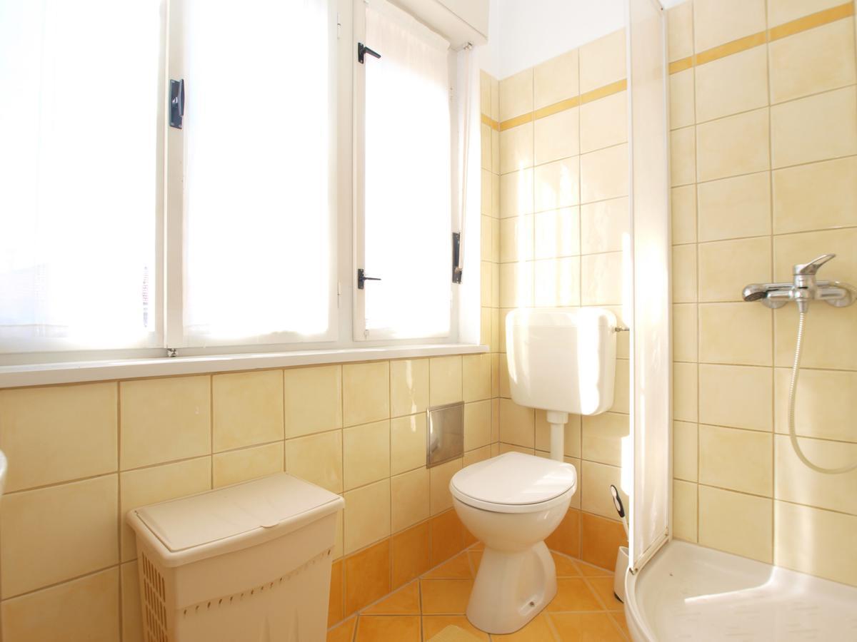 Apartments Mirela 1554 普拉 外观 照片