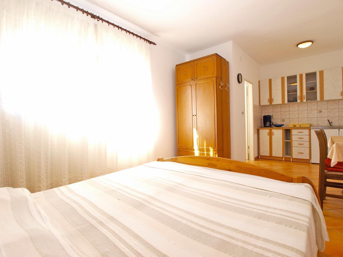 Apartments Mirela 1554 普拉 外观 照片