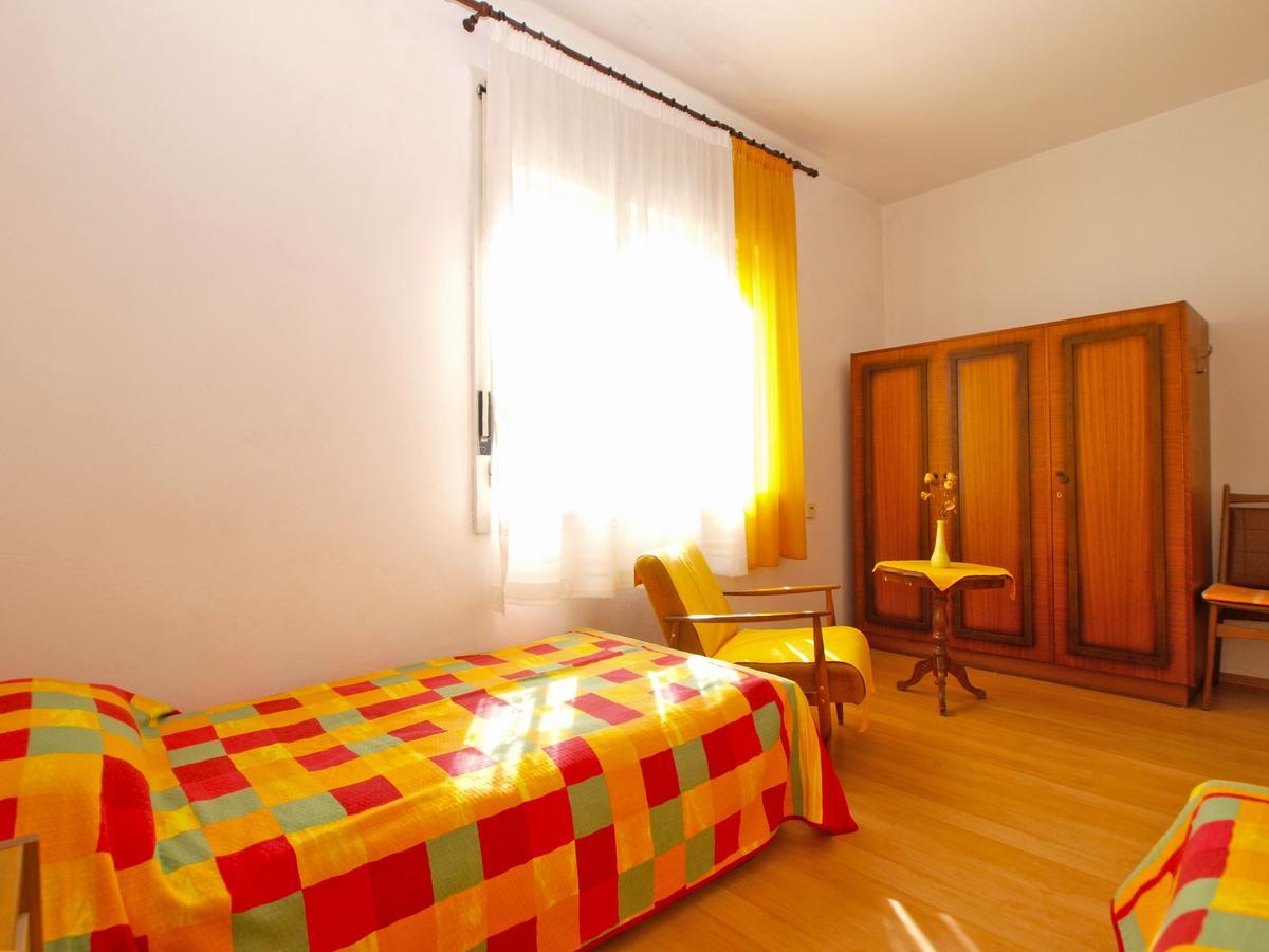 Apartments Mirela 1554 普拉 外观 照片