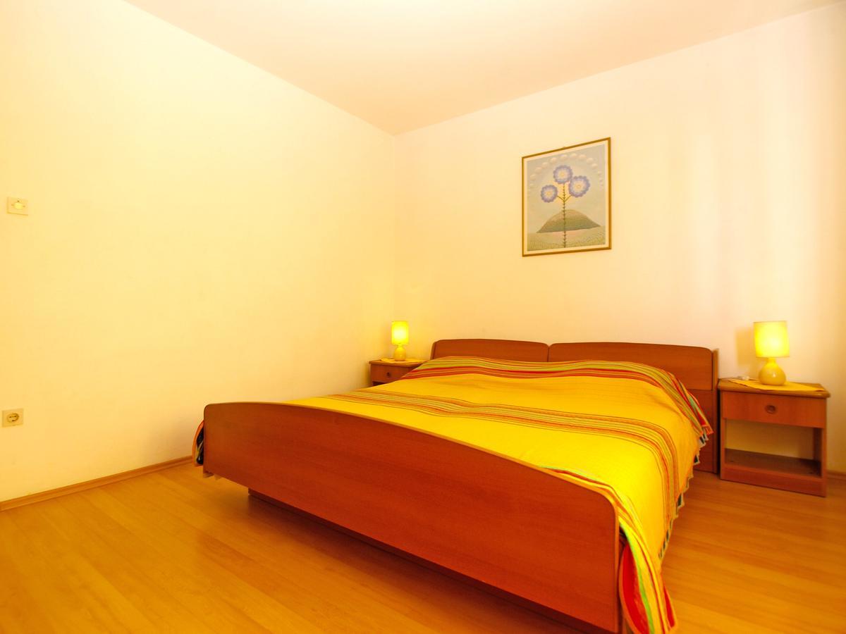 Apartments Mirela 1554 普拉 外观 照片