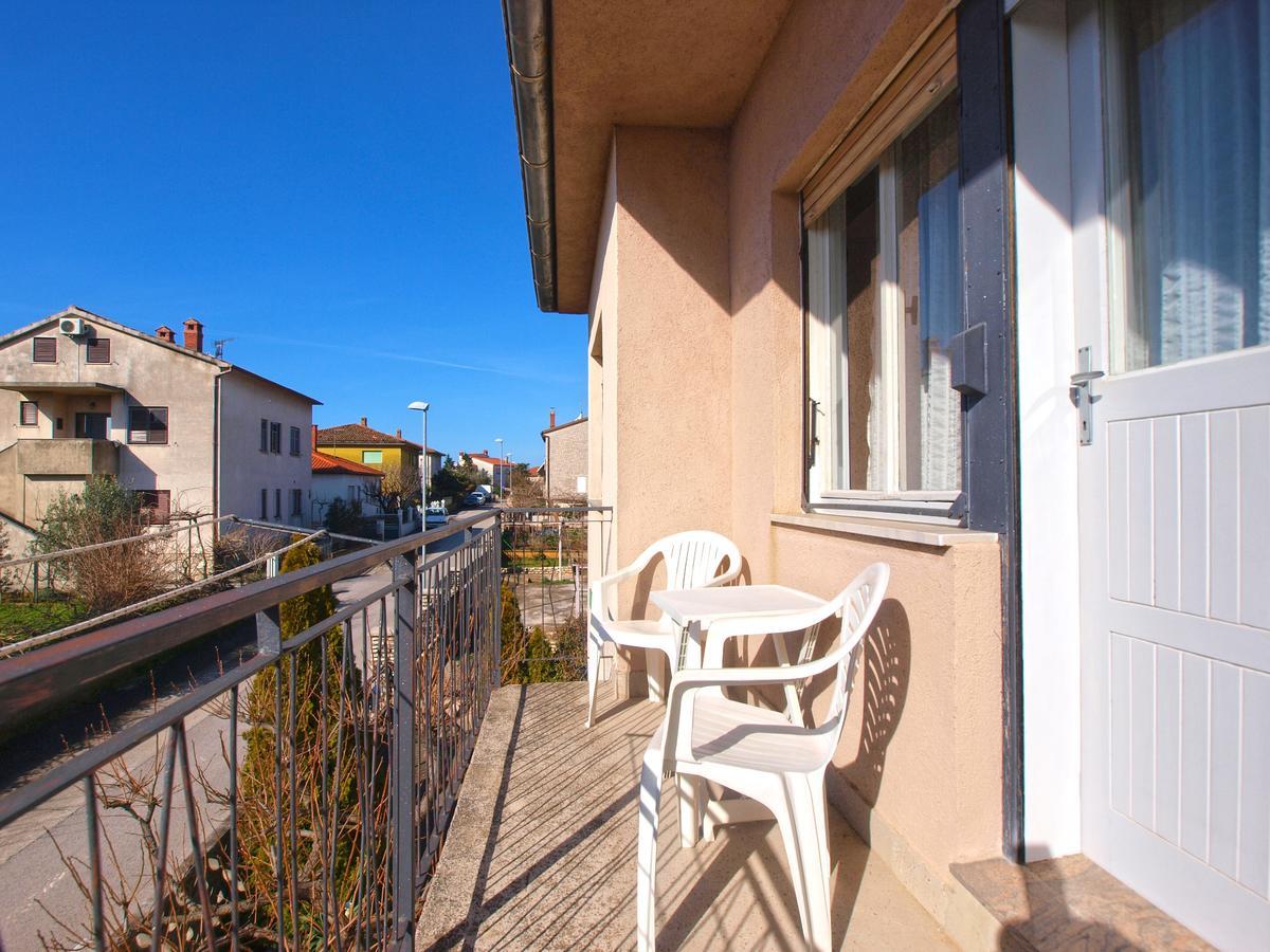 Apartments Mirela 1554 普拉 外观 照片