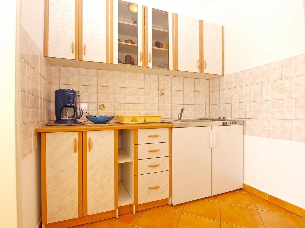 Apartments Mirela 1554 普拉 外观 照片