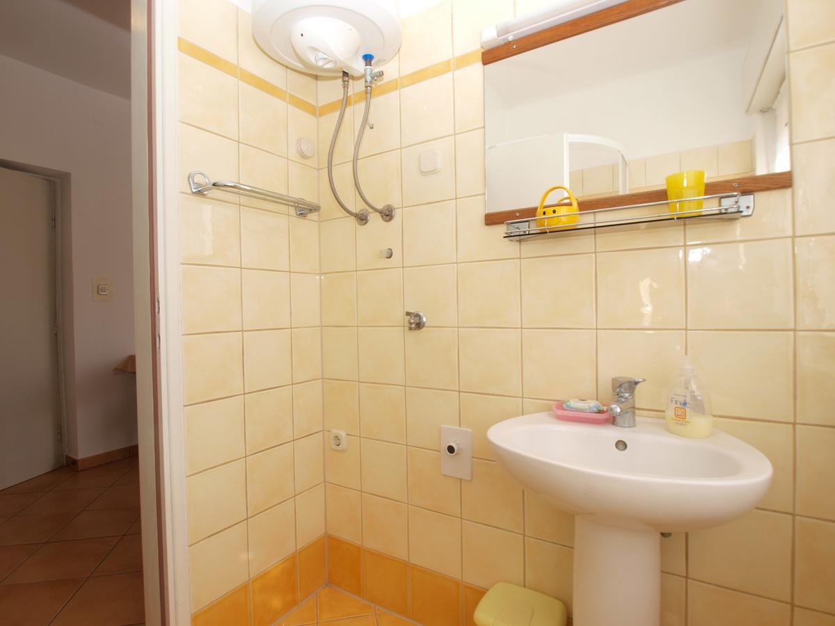Apartments Mirela 1554 普拉 外观 照片