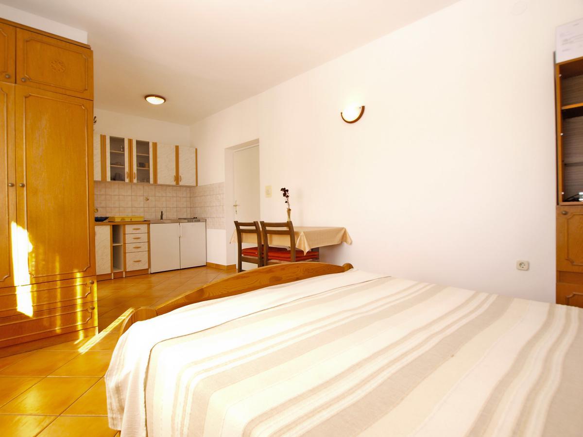 Apartments Mirela 1554 普拉 外观 照片