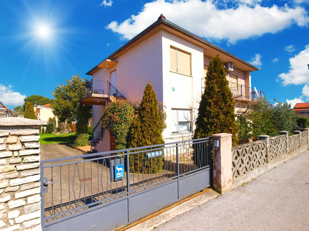 Apartments Mirela 1554 普拉 外观 照片