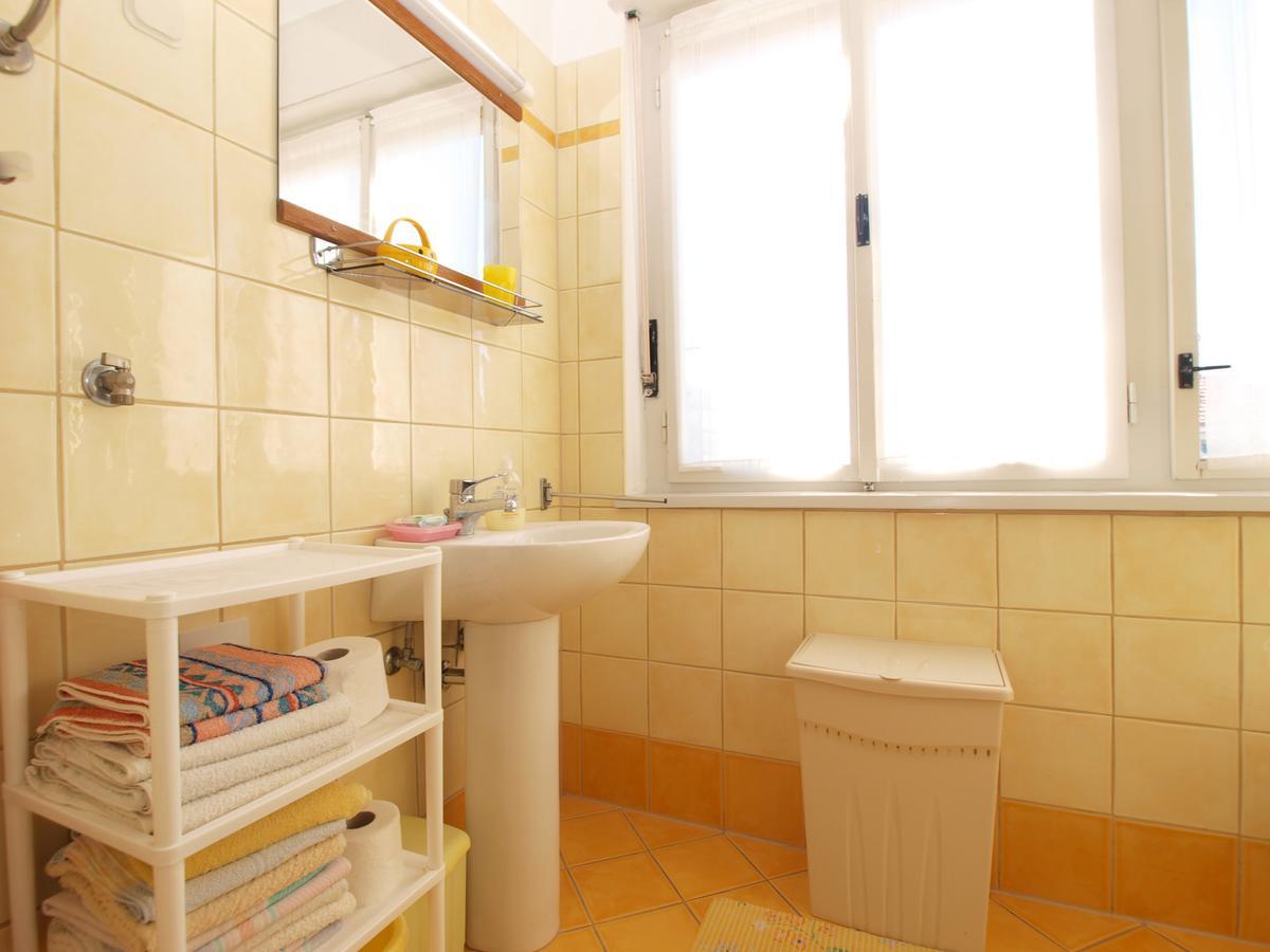 Apartments Mirela 1554 普拉 外观 照片